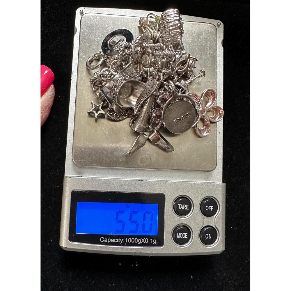 Vintage Sterling Silver Bracelet with 18 Charms - Picture 10 of 10